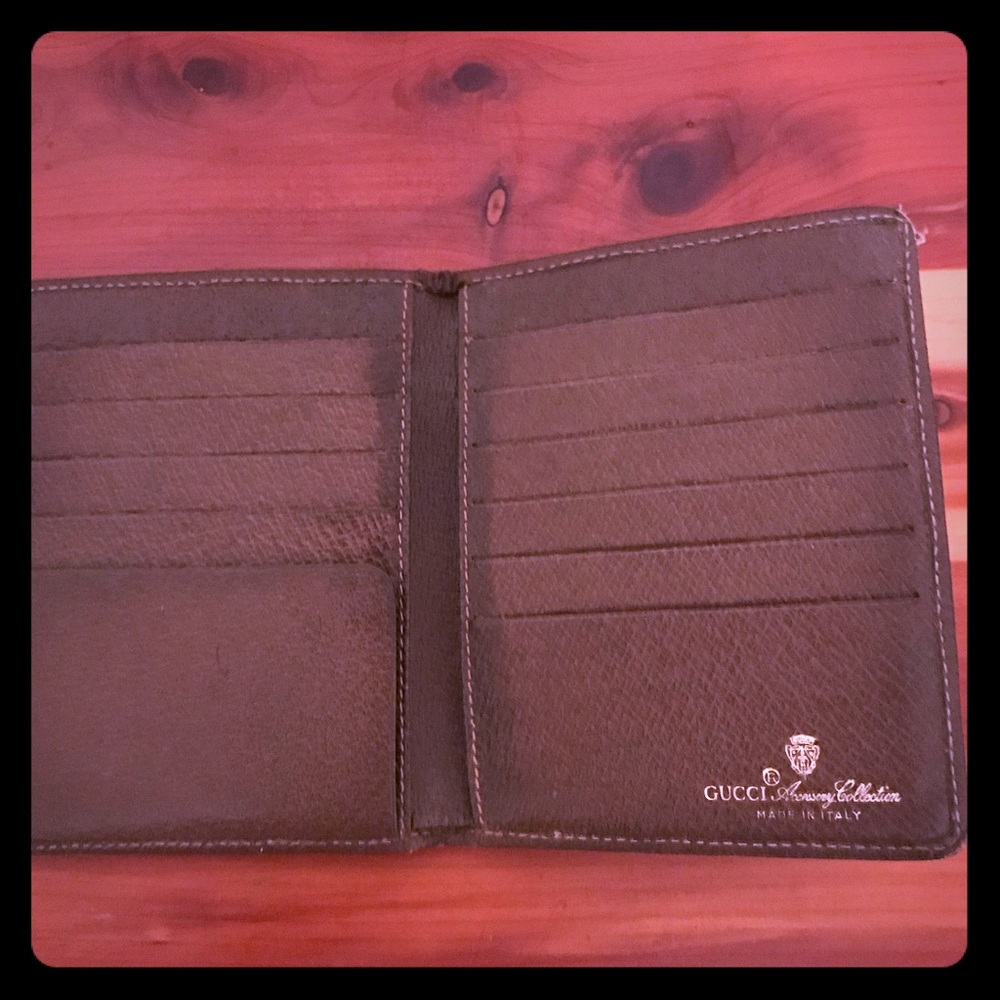 Gucci wallet